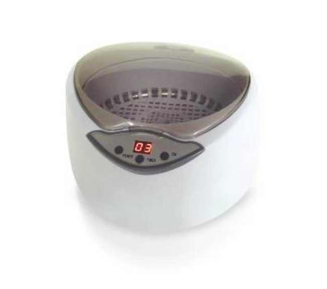 Ultrasonic cleaner with digital timer